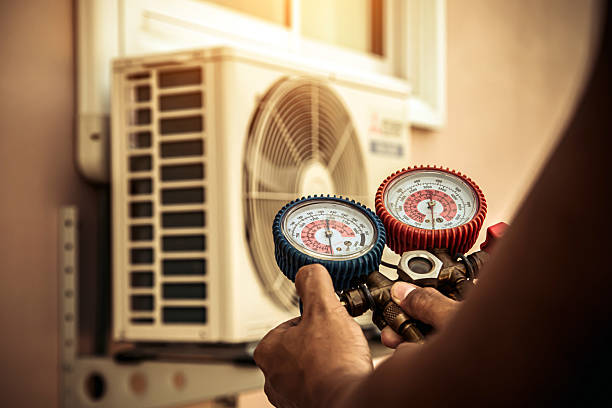 Professional Hvac technician working in Rushville, OH